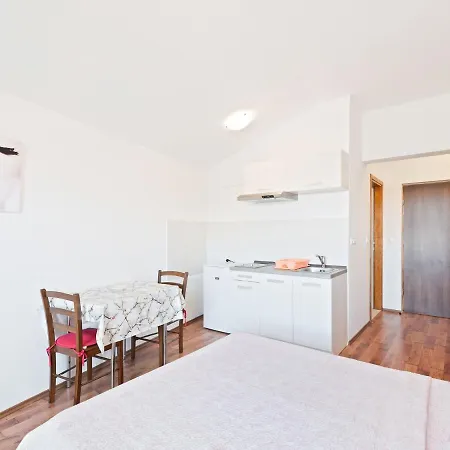 Delightful In With Balcony Posedarje